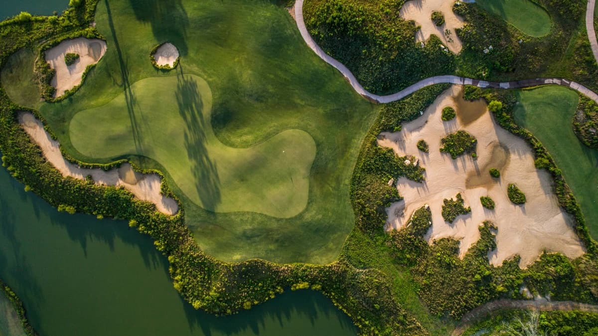 Sweetens Cove Golf Club in Chattanooga, Tennessee