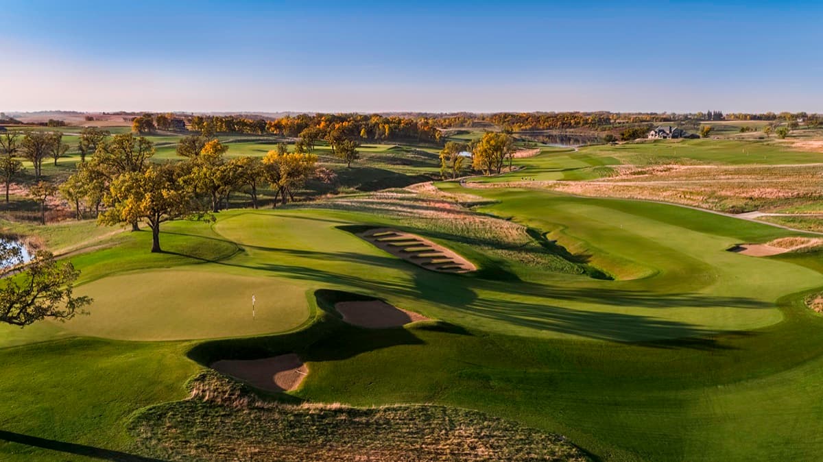 The Harvester Club in Iowa