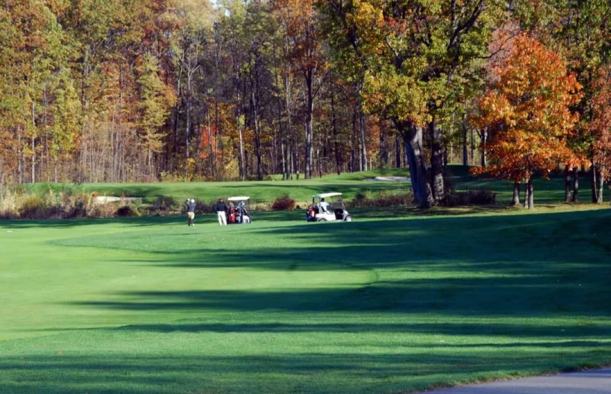 Lyon Oaks Golf Course in Michigan